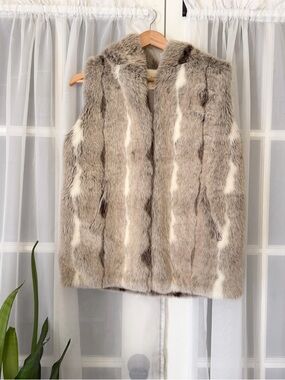 Zara Faux Rabbit Fur Hooded Vest Size Medium